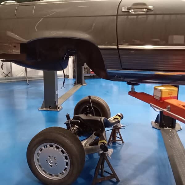 1987 mercedes 500 sl rear subframe refit (2)