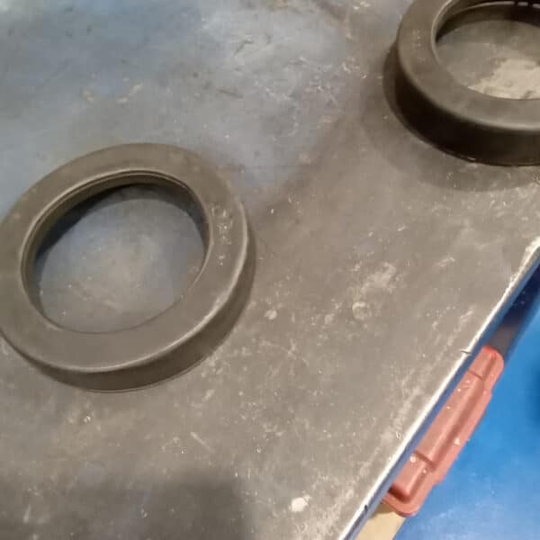 1987 mercedes 500 sl rear subframe refit (4)