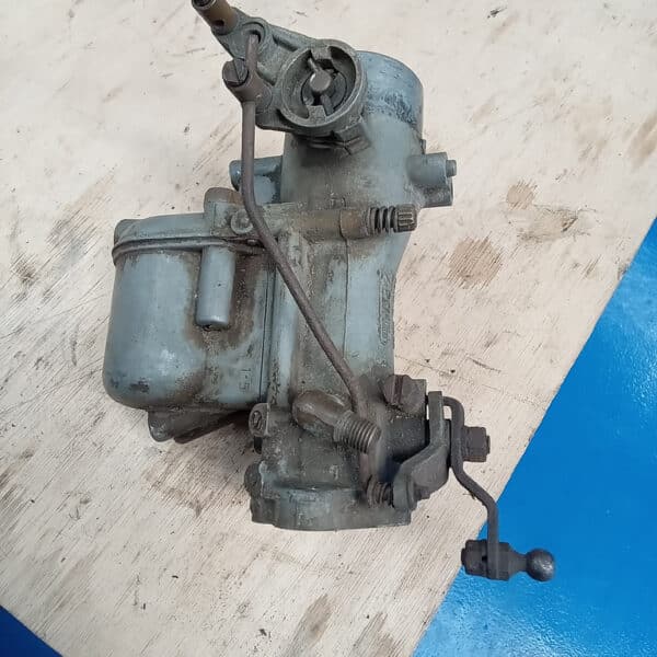 22.04.2025 1951 austin devon pickup green carb (1)