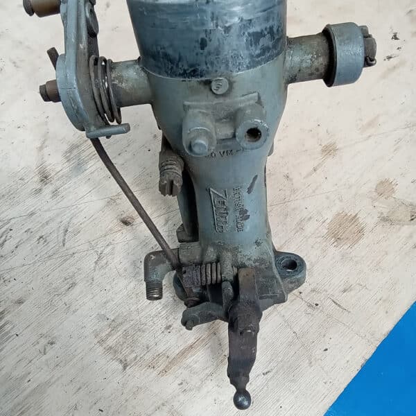 22.04.2025 1951 austin devon pickup green carb (2)