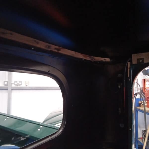 22.04.2025 1951 austin devon pickup green carb (27)