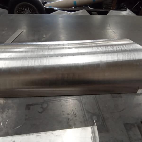 22.04.2025 1955 aston martin db24 drophead coupe red front sills (10)