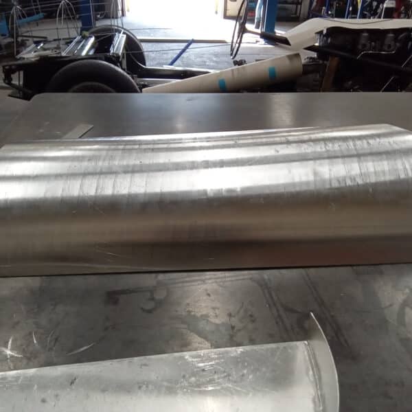 22.04.2025 1955 aston martin db24 drophead coupe red front sills (12)