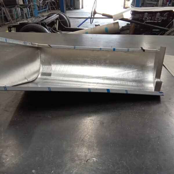 22.04.2025 1955 aston martin db24 drophead coupe red front sills (2)