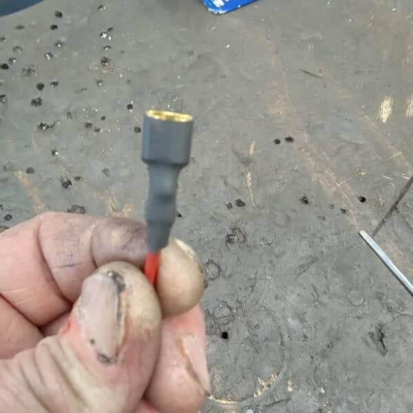 22.04.2025 1968 austin mini cooper s heated window (10)