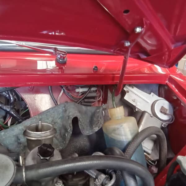 22.04.2025 1968 austin mini cooper s heated window (5)