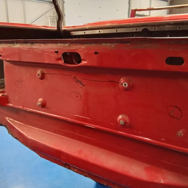 22.04.2025 1978 mercedes 350sl red (81)