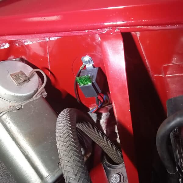 24.04.2025 1968 austin mini cooper s red light (10)