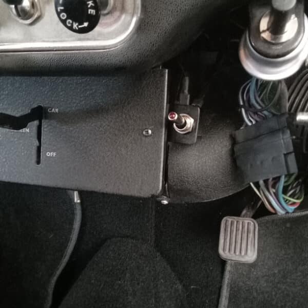 24.04.2025 1968 austin mini cooper s red light (15)