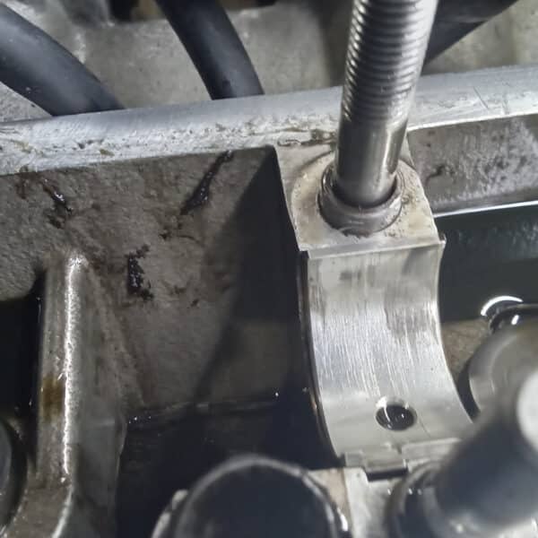 24.04.2025 1968 ford lotus cortina white and green camshafts (10)