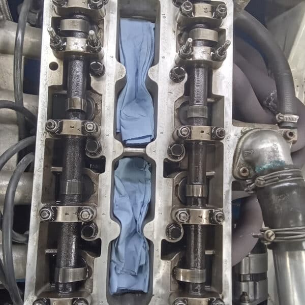 24.04.2025 1968 ford lotus cortina white and green camshafts (3)