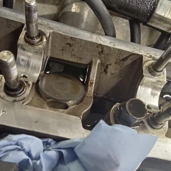 24.04.2025 1968 ford lotus cortina white and green camshafts (9)