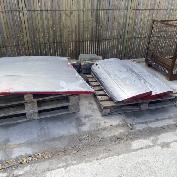 24.04.2025 1978 mercedes 350sl red delivery (2)