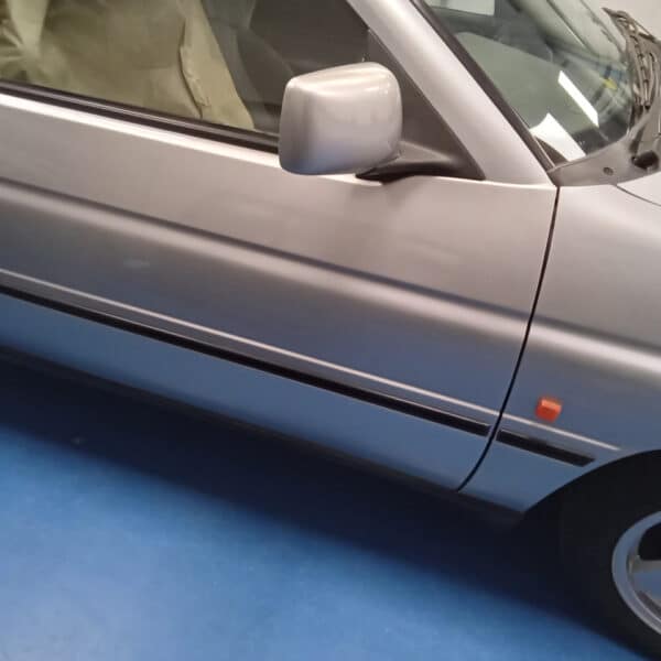 24.04.2025 1993 ford escort xr3i silver paint work (11)