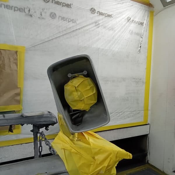 24.04.2025 1993 ford escort xr3i silver paint work (8)