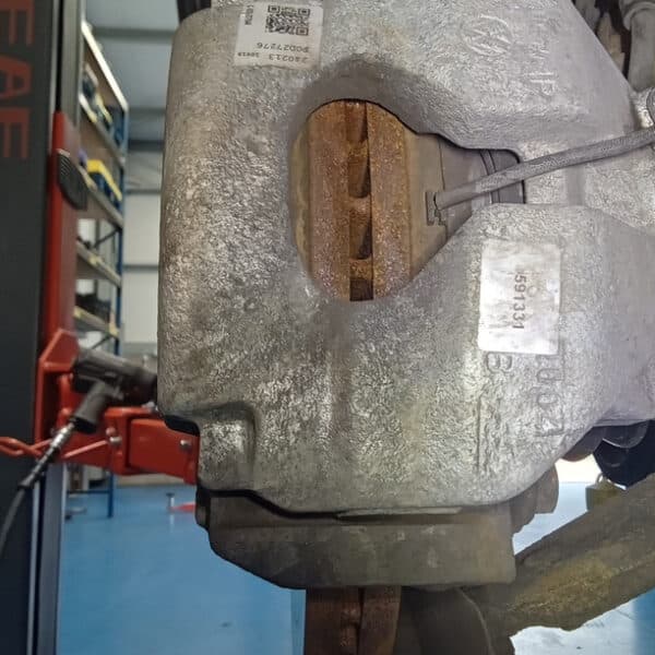 24.05.2025 2014 volkswagen transporter t30 tline 140 silver appraisal and repairs (11)