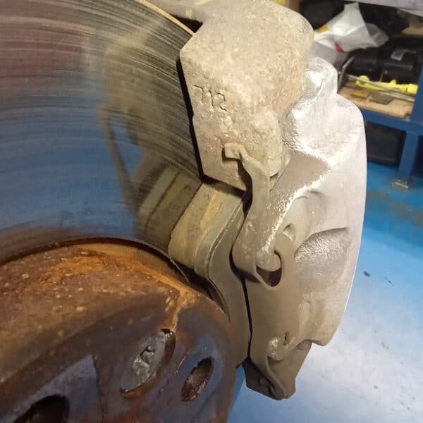24.05.2025 2014 volkswagen transporter t30 tline 140 silver appraisal and repairs (12)