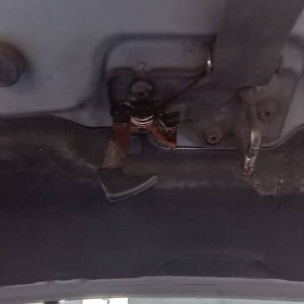 24.05.2025 2014 volkswagen transporter t30 tline 140 silver appraisal and repairs (27)