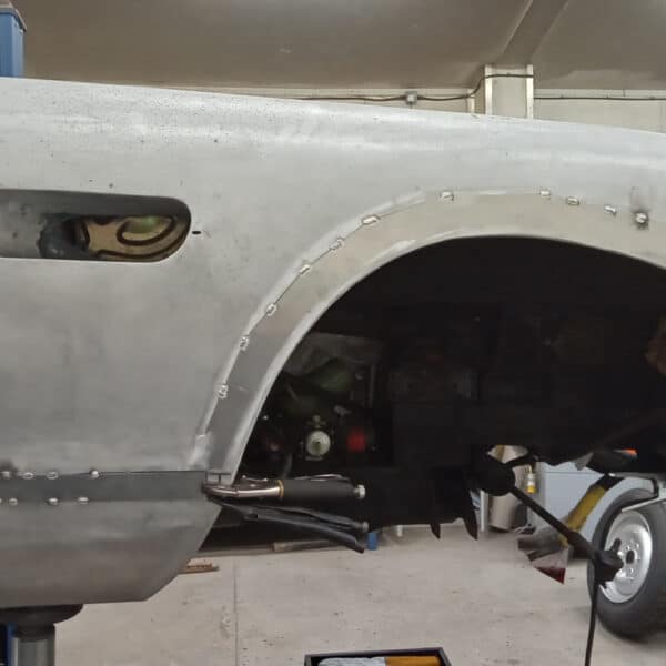 240425 1969 aston martm db6 volante offside wheel arch repairs (8)
