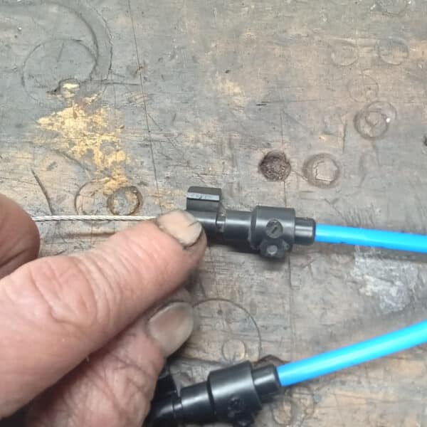 240425 2014 vw t5 heater cables and roof check (10)