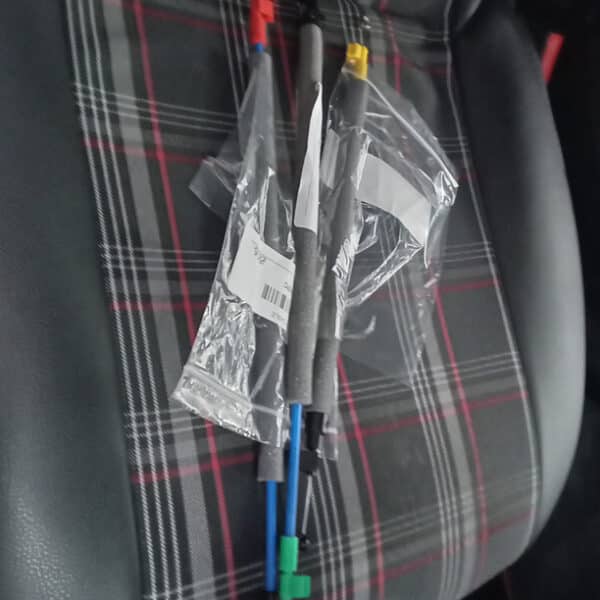 240425 2014 vw t5 heater cables and roof check (5)