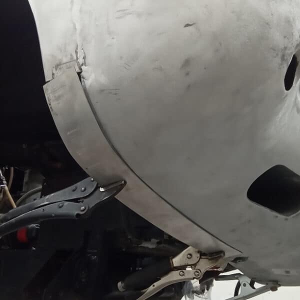 250425 1969 aston martin db6 volante final repair sections (14)