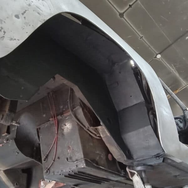 250425 1969 aston martin db6 volante final repair sections (2)