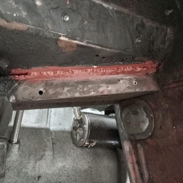 250425 1969 aston martin db6 volante final repair sections (7)