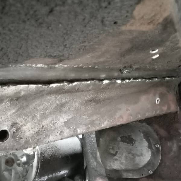 250425 1969 aston martin db6 volante final repair sections (8)