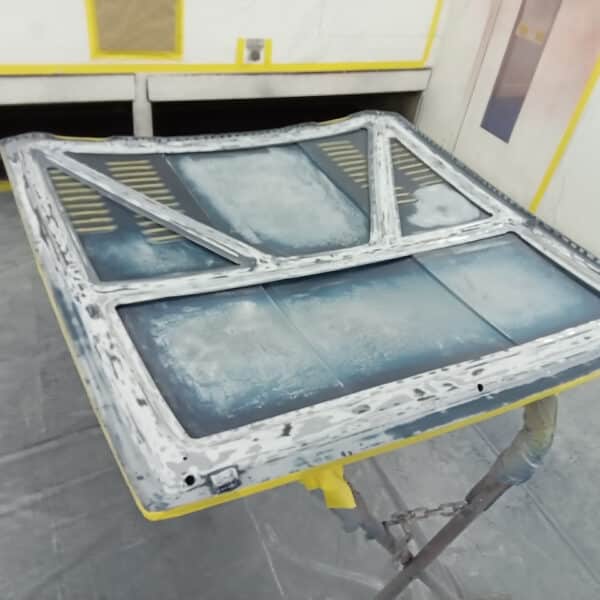 250425 1976 jensen intercetor bonnet prep and paint (13)