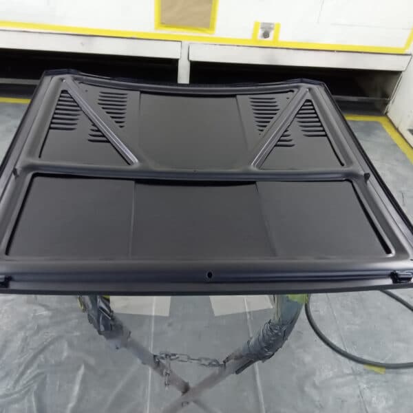 250425 1976 jensen intercetor bonnet prep and paint (6)