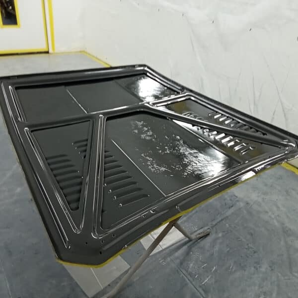 250425 1976 jensen intercetor bonnet prep and paint (9)