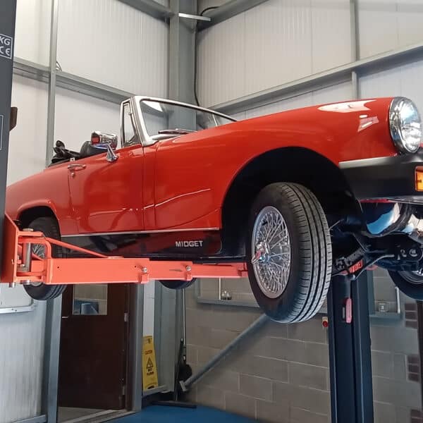 8.04.2025 1980 mg midget orange minor repairs (1)