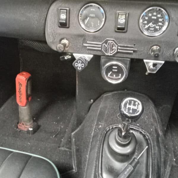 90425 1978 mg midget heater fan switch install (2)