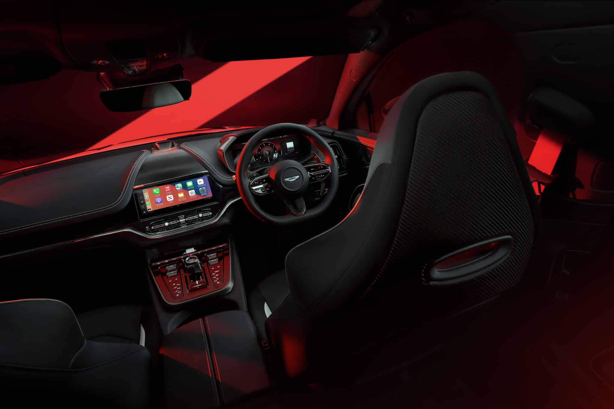 aston martin dbx s 20