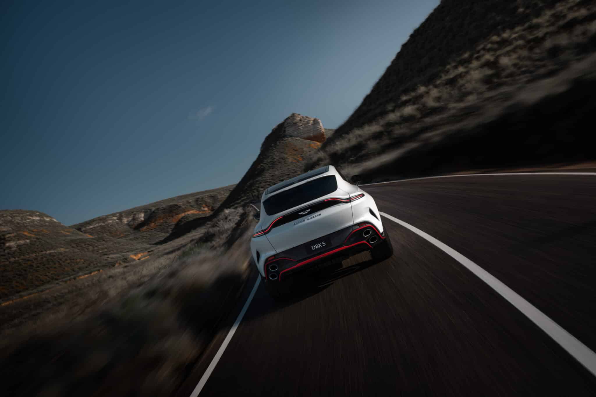 aston martin dbx s 4