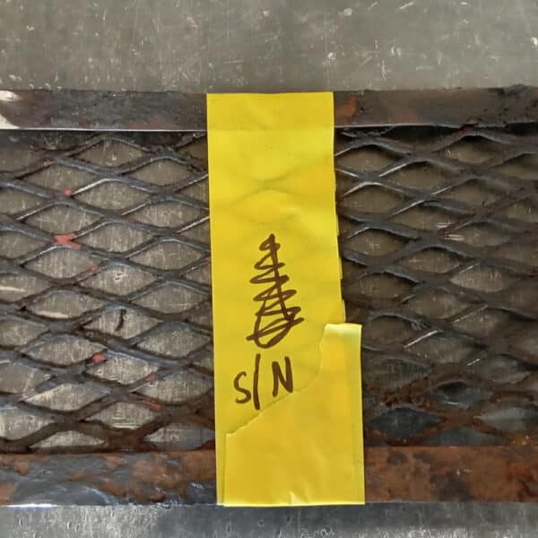 01.05.2025 1969 aston martin db6 volante blue boot lid repairs (16)
