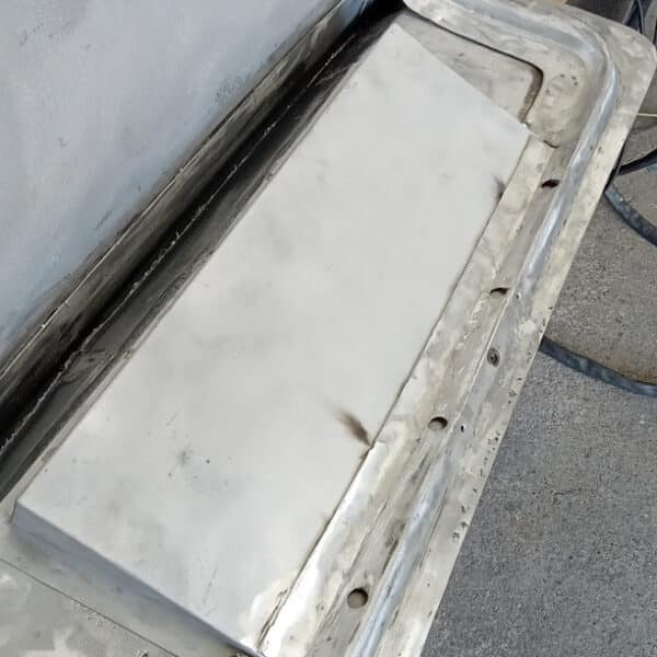 01.05.2025 1969 aston martin db6 volante blue boot lid repairs (9)
