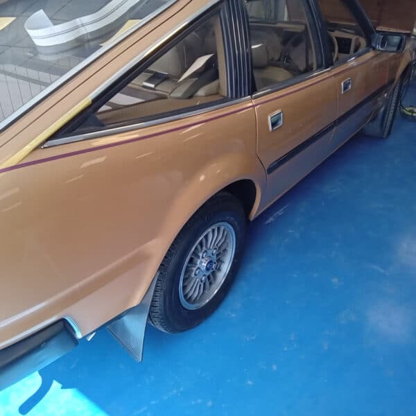 01.05.2025 1981 rover 3500 vanden plas pinstripe (1)