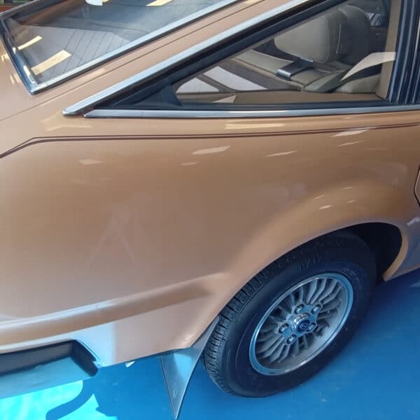 01.05.2025 1981 rover 3500 vanden plas pinstripe (6)