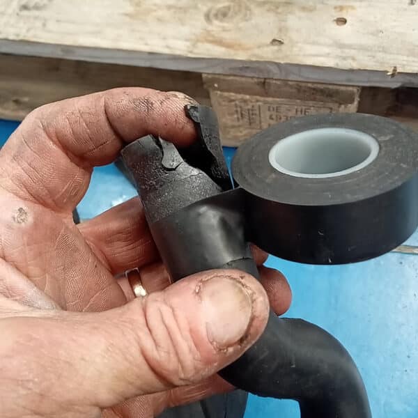 01.05.2025 1987 maserati biturbo red engine prep (13)
