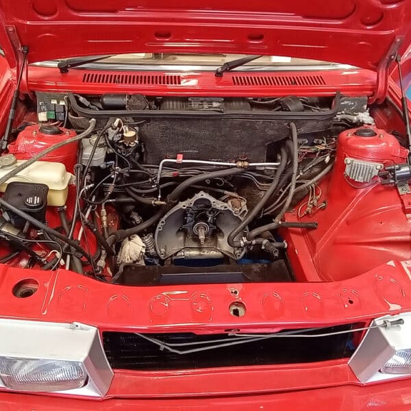 01.05.2025 1987 maserati biturbo red engine prep (4)