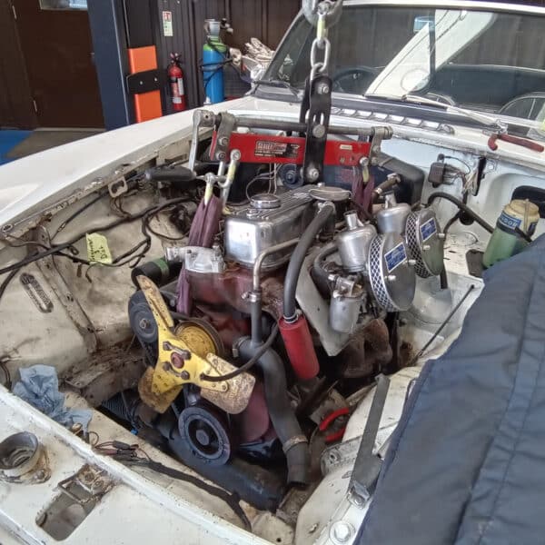 02052025 1967 mgb roadster engine out (7)