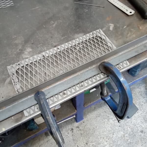 06.05.2025 1969 aston martin db6 volante blue fabrication and arch repairs (1)