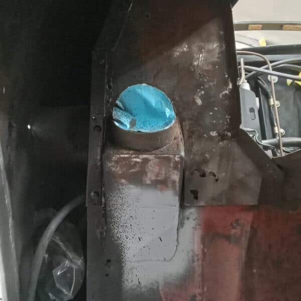 06.05.2025 1969 aston martin db6 volante blue fabrication and arch repairs (12)