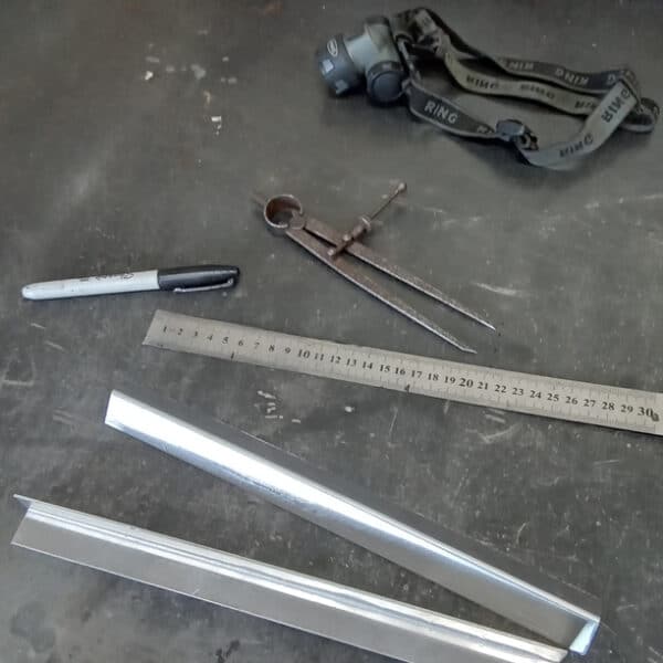 06.05.2025 1969 aston martin db6 volante blue fabrication and arch repairs (9)