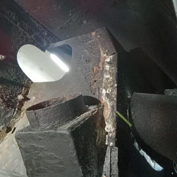 06.05.2025 1969 aston martin db6 volante blue prep underside and seal (42)