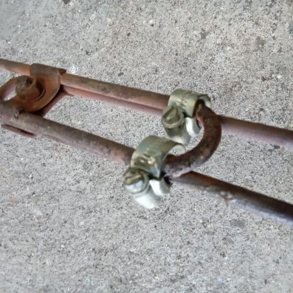 06.05.2025 1969 aston martin db6 volante blue prep underside and seal (49)