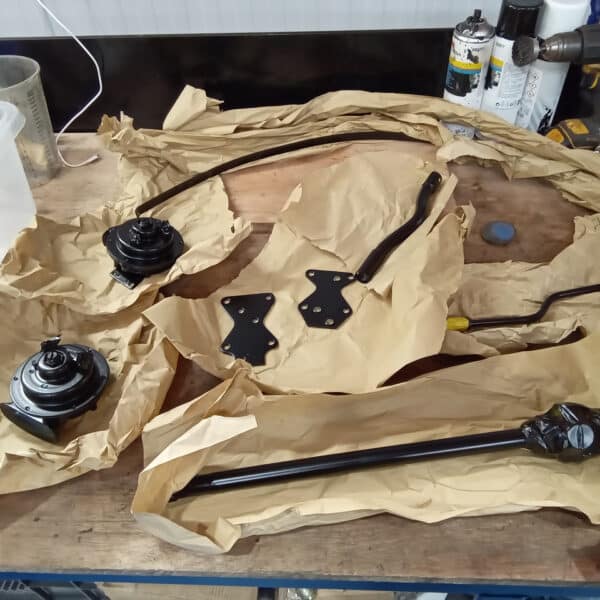 06.05.2025 1969 aston martin db6 volante blue prep underside and seal (59)