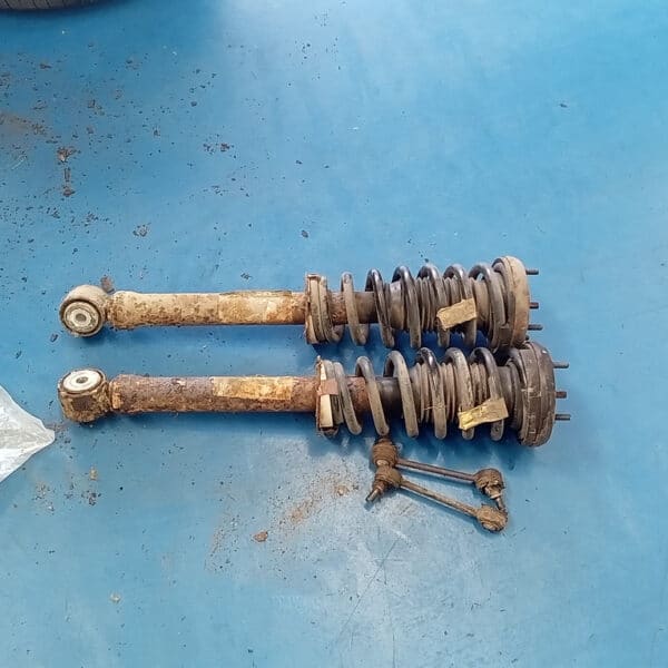 06.05.2025 2002 ford thunderbird black front suspension (19)